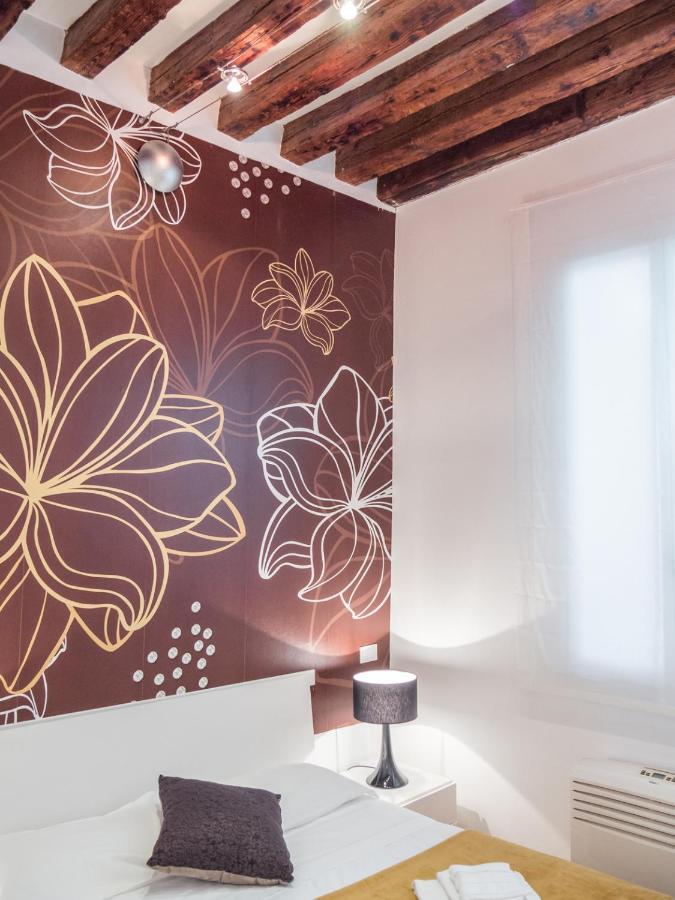 Rialto Apartments Whit Lift Veneza Exterior foto