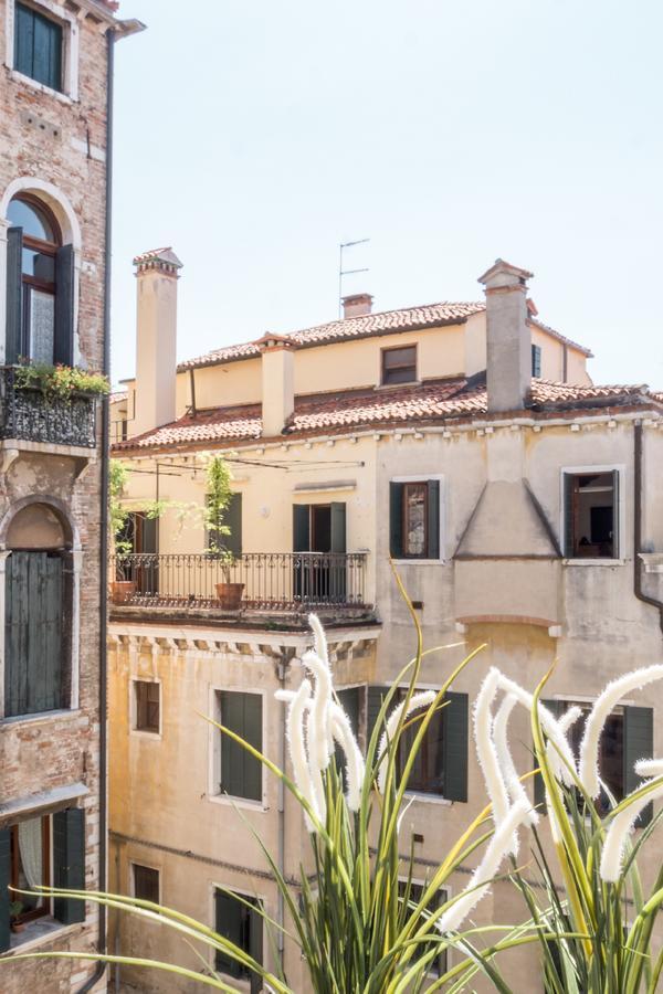 Rialto Apartments Whit Lift Veneza Exterior foto