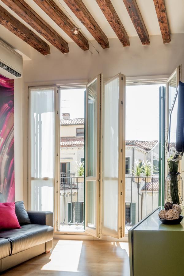 Rialto Apartments Whit Lift Veneza Exterior foto